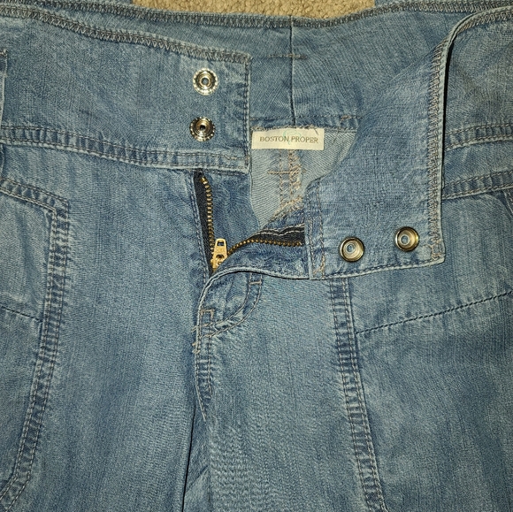Size 6 Boston Proper denim capris - Picture 3 of 6